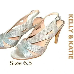 Kelly & Katie Ravitz Sandal - Women's - Silver Metallic